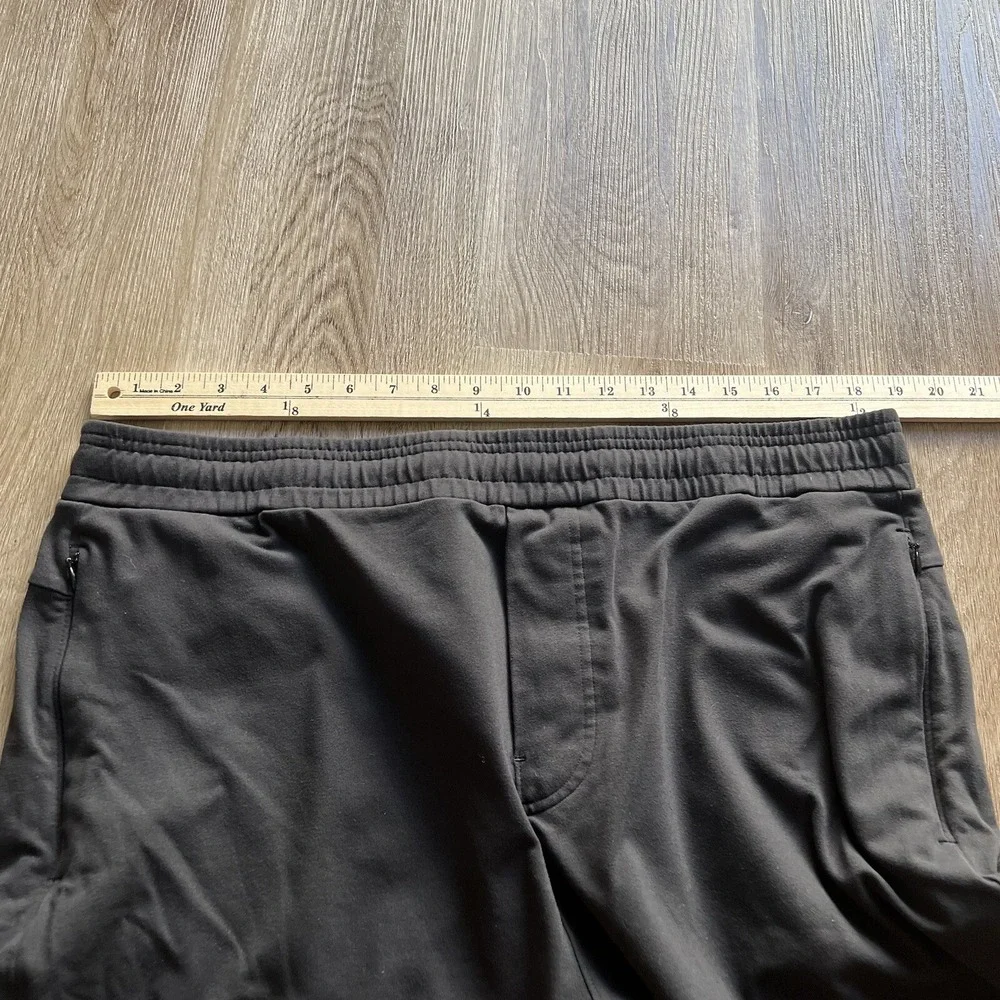 Public Rec Black Shorts Men's Size 42 R Good Condition Active Sports